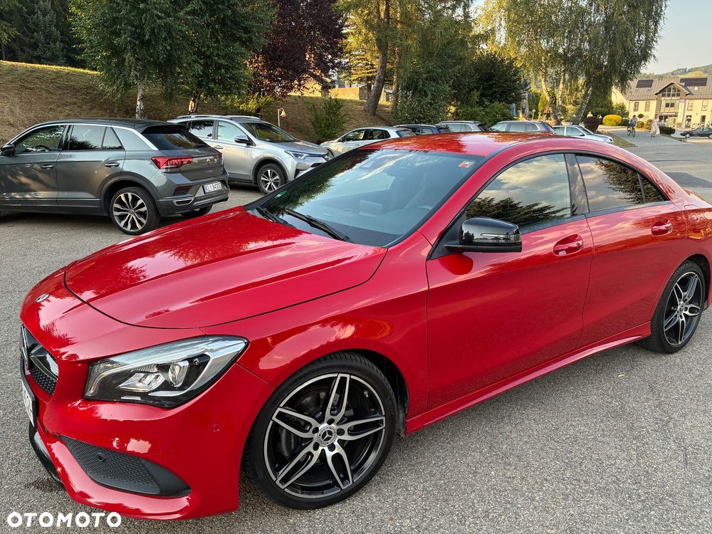 Mercedes-Benz CLA 180 AMG Line - 1