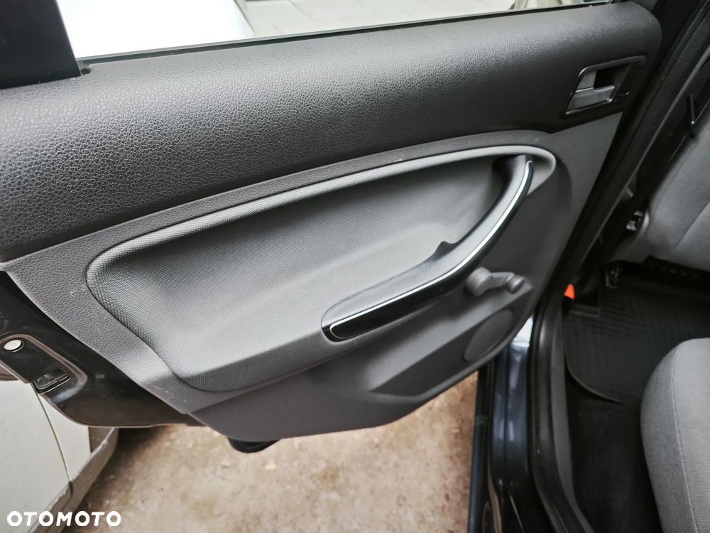 Ford Focus C-Max - 21