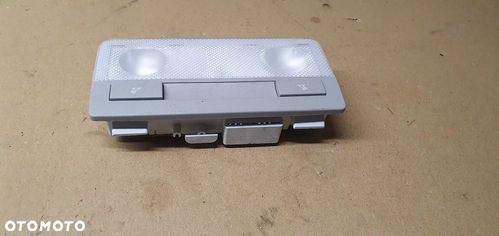 Lampka podsufitki oświetlenie kabiny Opel Zafira C 22774329 - 3