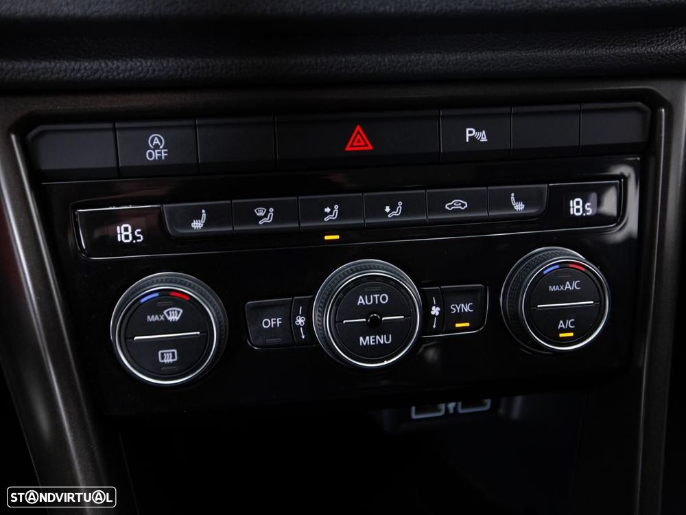 VW T-Roc - 16