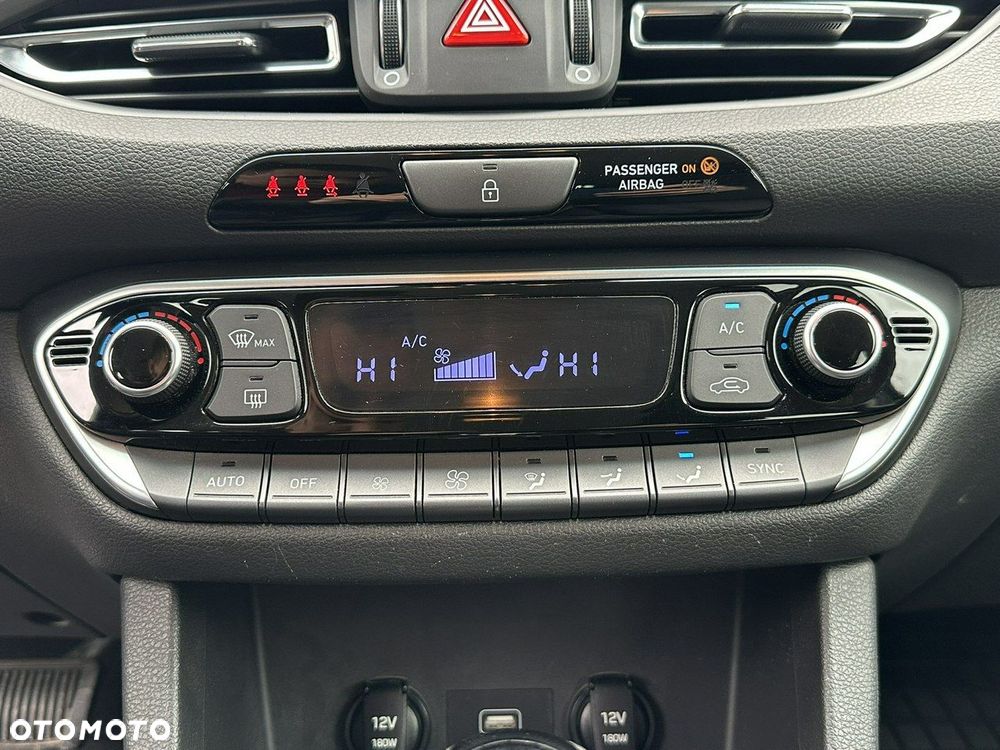 Hyundai i30 - 27
