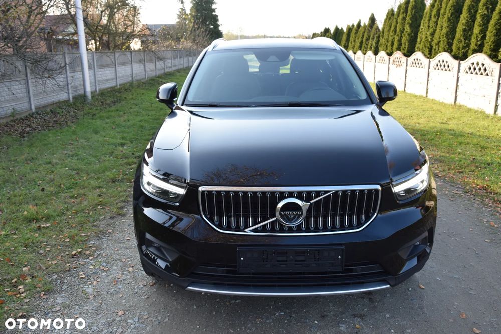 Volvo XC 40 T5 Twin Engine DKG Momentum Pro - 2