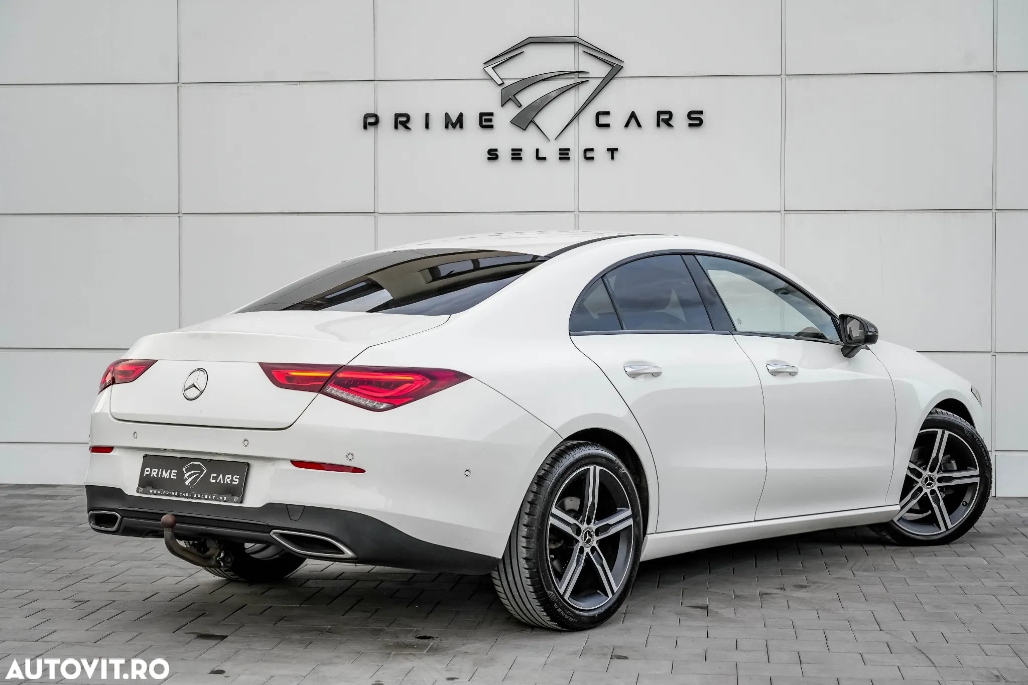 Mercedes-Benz CLA 180 7G-DCT Special Edition - 3