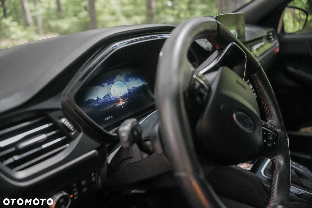 Ford Kuga 1.5 EcoBoost FWD ST-Line X - 38