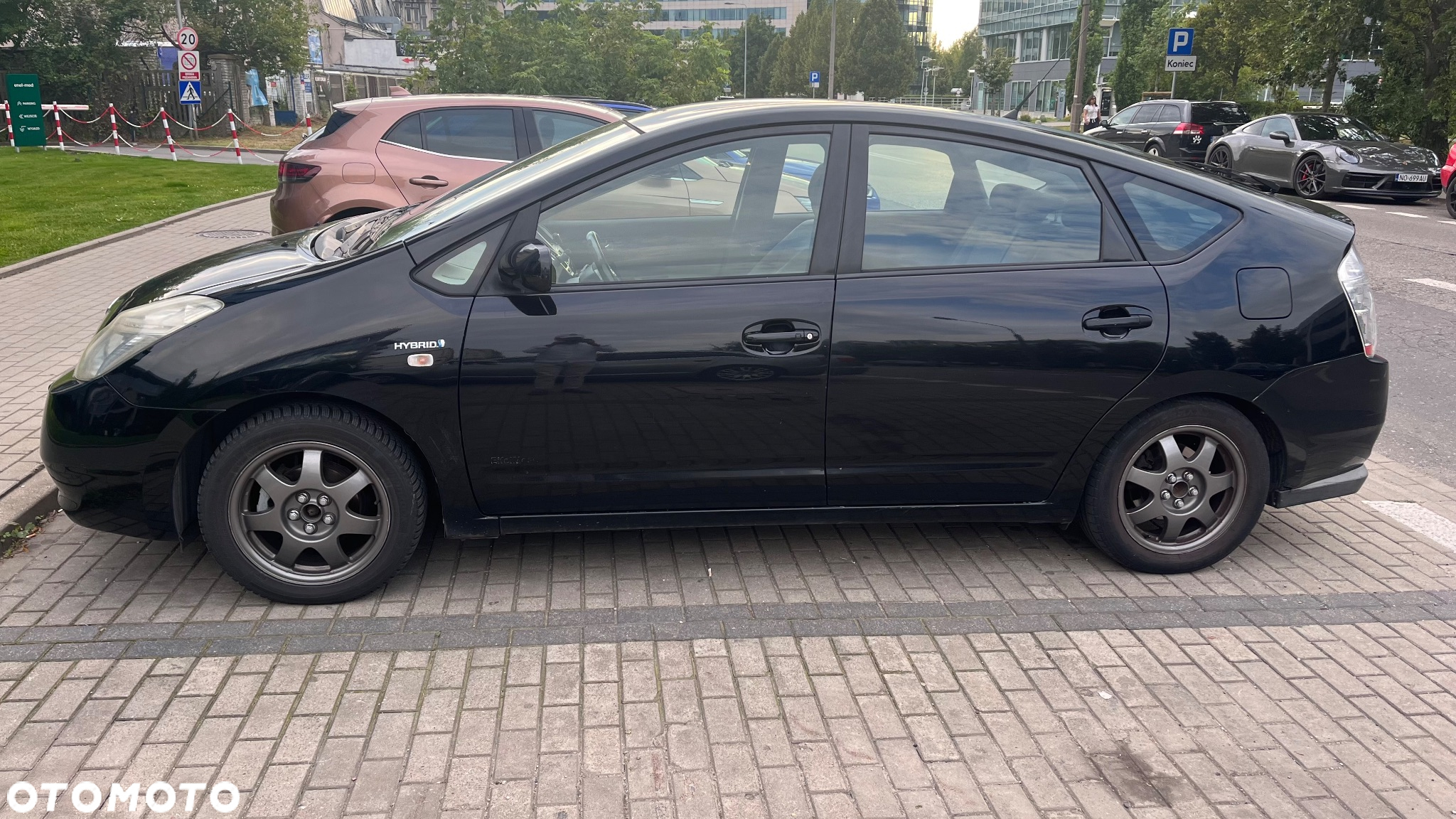 Toyota Prius 1.5 VVT-i Prestige - 4