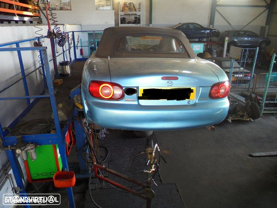 Mazda MX5 1.8i de 2002 para peças - 3