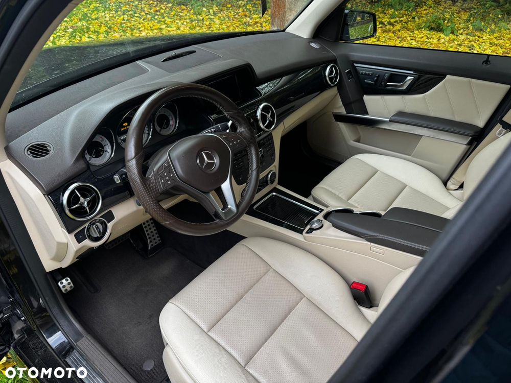 Mercedes-Benz GLK 350 4Matic (BlueEFFICIENCY) 7G-TRONIC - 5