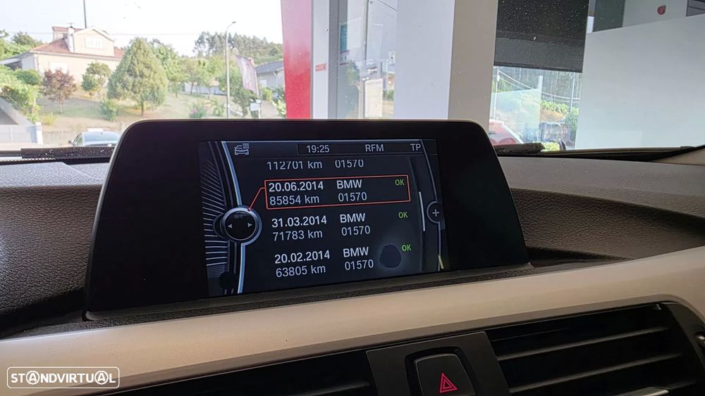 BMW 318 d Touring Aut. Sport Line - 48