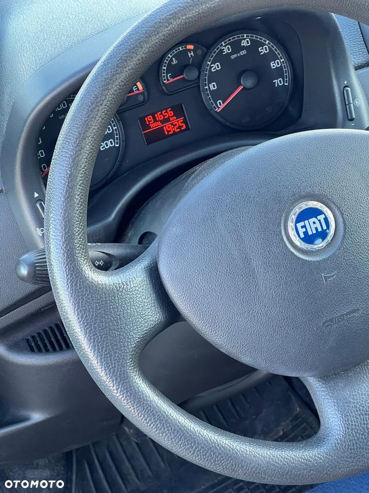 Fiat Punto - 12
