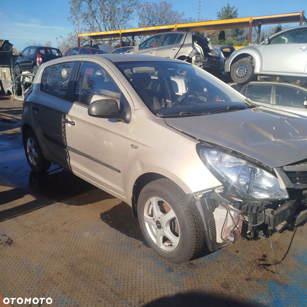 Hyundai I20  na części . - 2