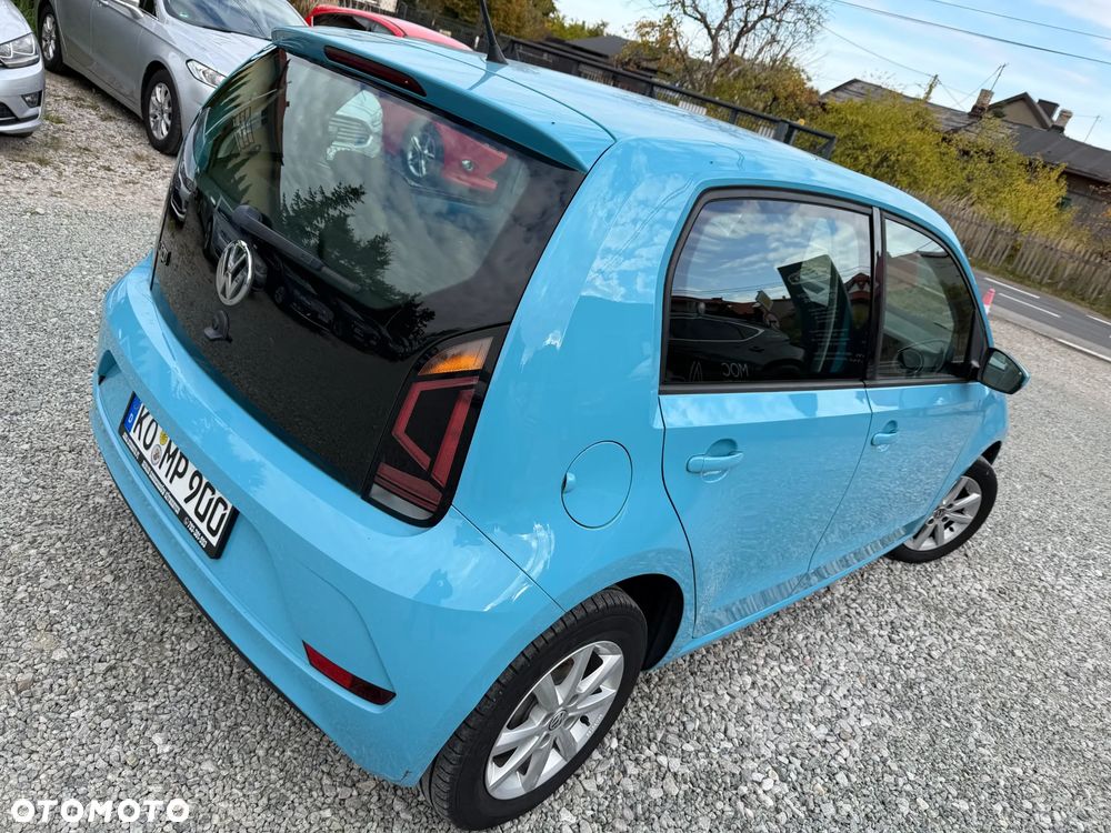Volkswagen up! move - 22