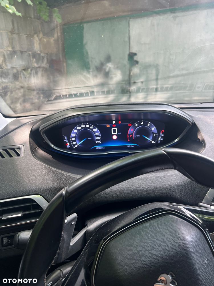 Peugeot 3008 1.2 PureTech GPF Allure S&S EAT8 - 16