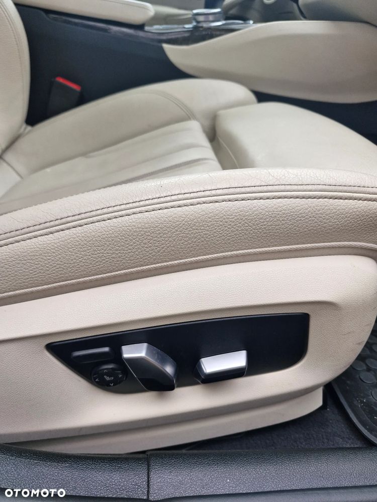 BMW Seria 5 530i M Sport Edition - 15