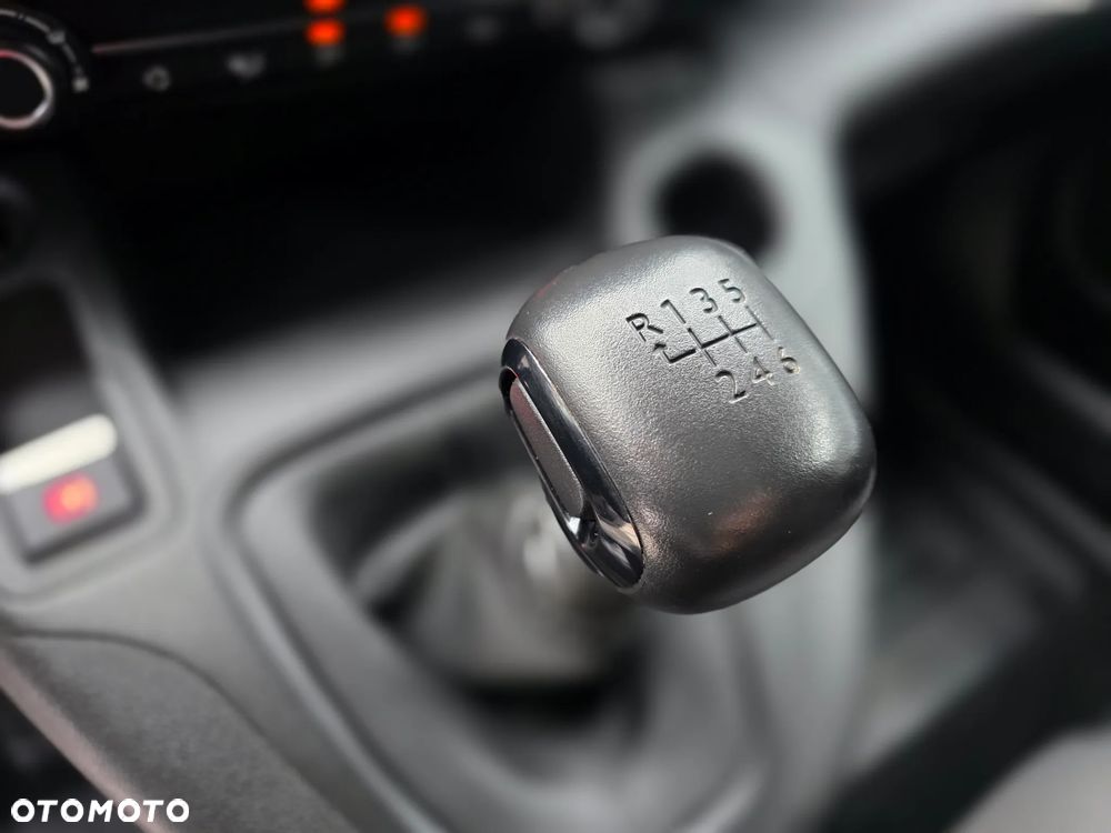 Toyota Proace City 2.0t 1.5 D-4d 100KM  3 OSOBOWA Furgon Blaszak BEZWYPADKOWA z Polskiego Salonu I Pierwszy i Jedyny Właściciel I Pełna Faktura Vat 23% - 20