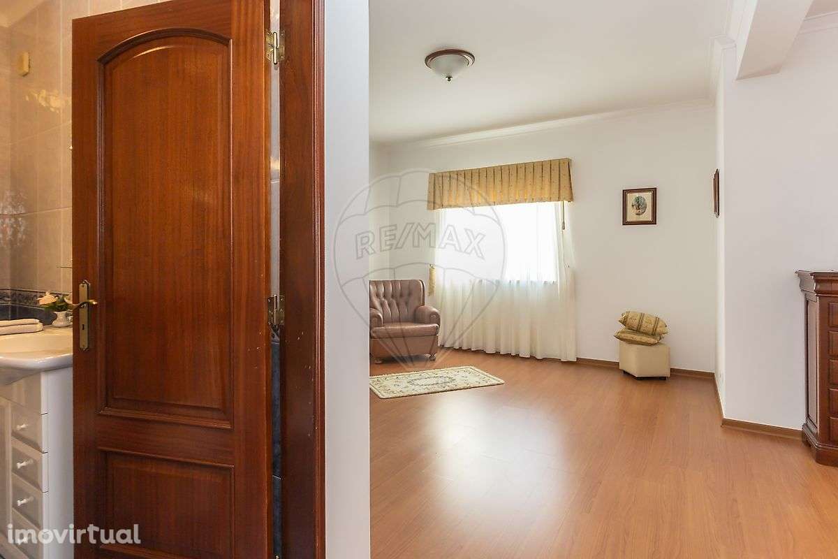 Moradia T4 para venda - Grande imagem: 4/50