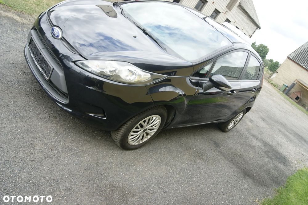 Ford Fiesta 1.25 Champions Edition - 3