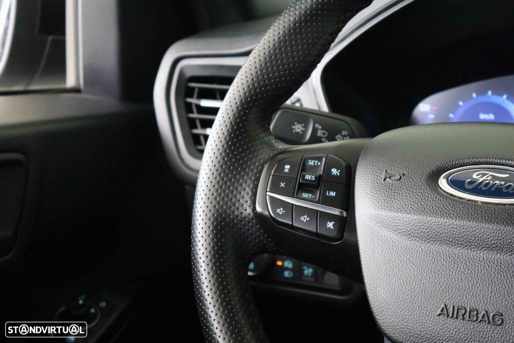 Ford Kuga 1.5 EcoBoost ST-Line X - 17