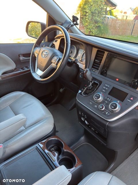 Toyota Sienna 3.5 V6 Limited AWD - 10