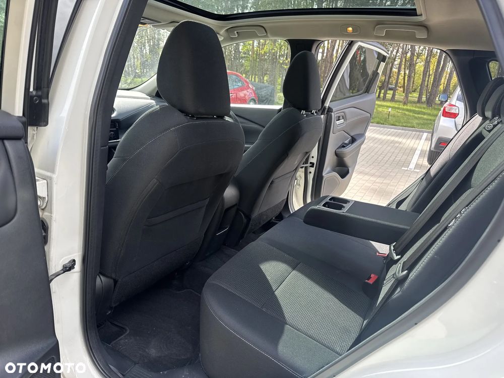 Nissan Qashqai 1.3 DIG-T MHEV N-Connecta - 13