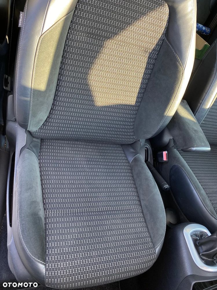 Citroën C3 Picasso 1.6 HDi Exclusive - 14