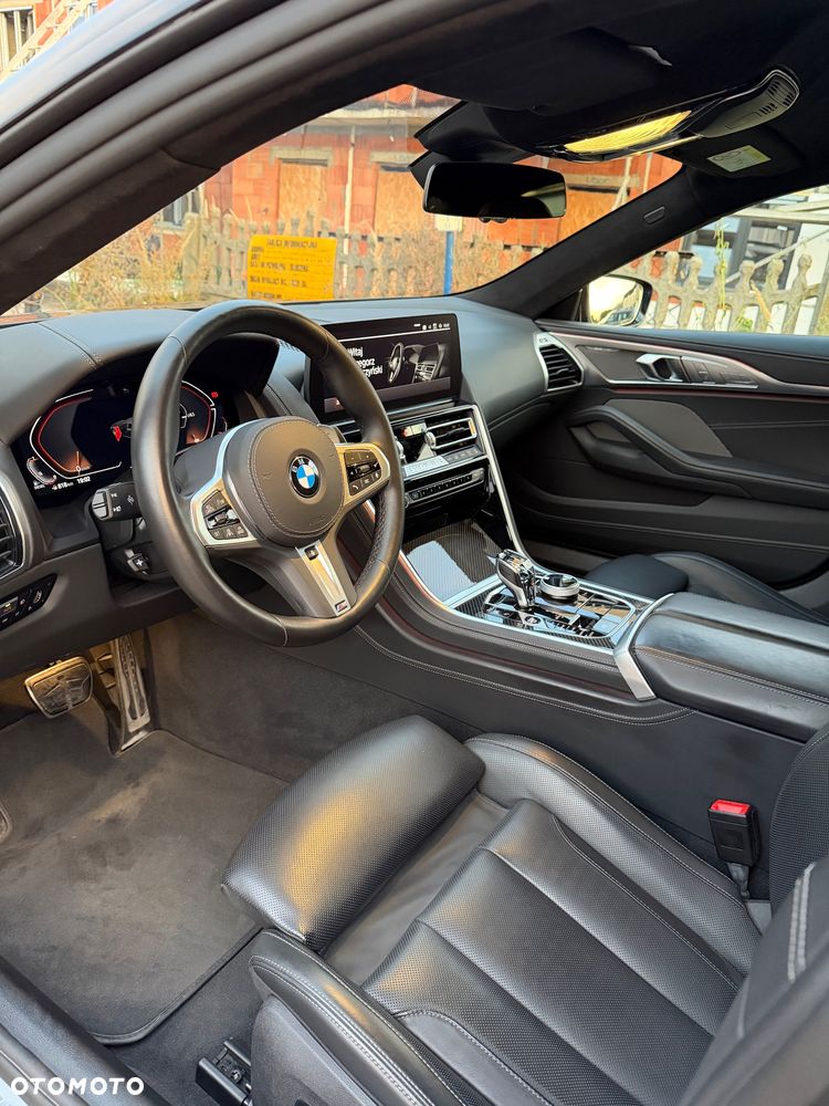 BMW Seria 8 - 5