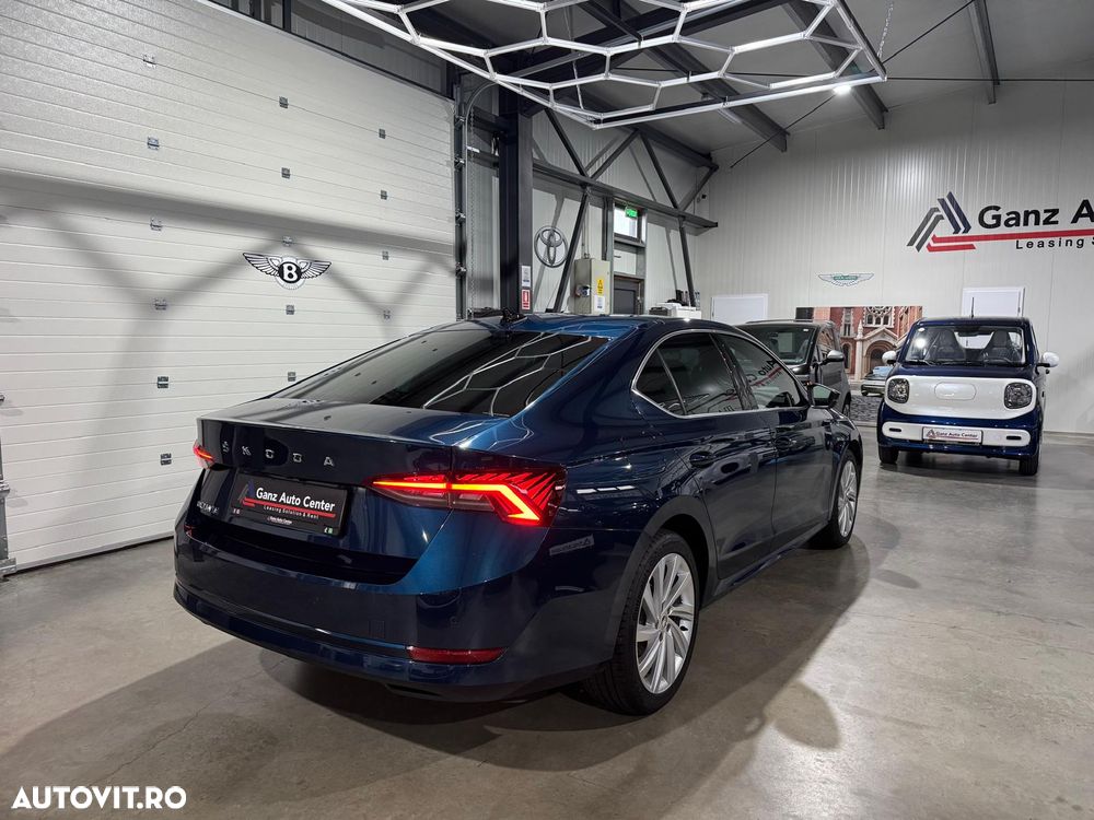 Skoda Octavia 2.0 TDI DSG Exclusive - 4