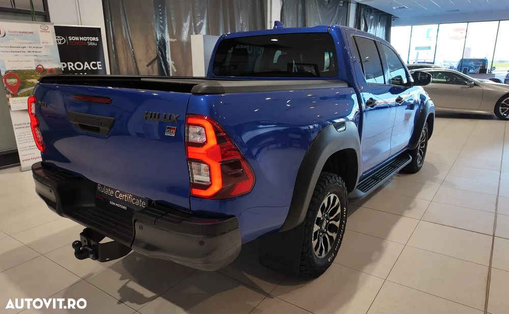 Toyota Hilux 2.8D 204CP 4x4 Double Cab AT GR Sport II - 6
