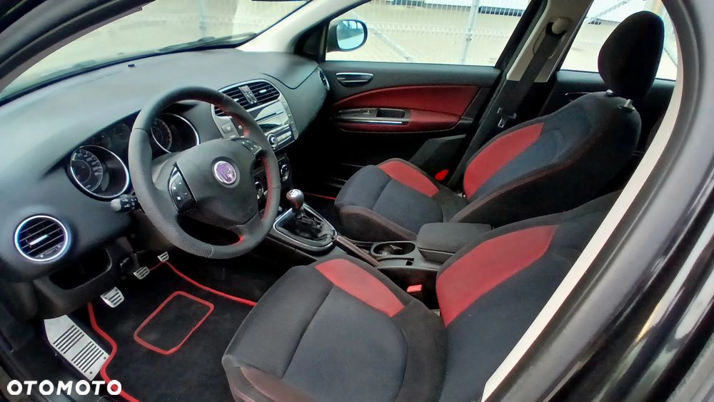 Fiat Bravo 1.4 T-JET 16V Dynamic - 26