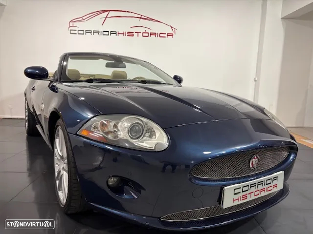 Jaguar XK 4.2 V8 Convertible - 40