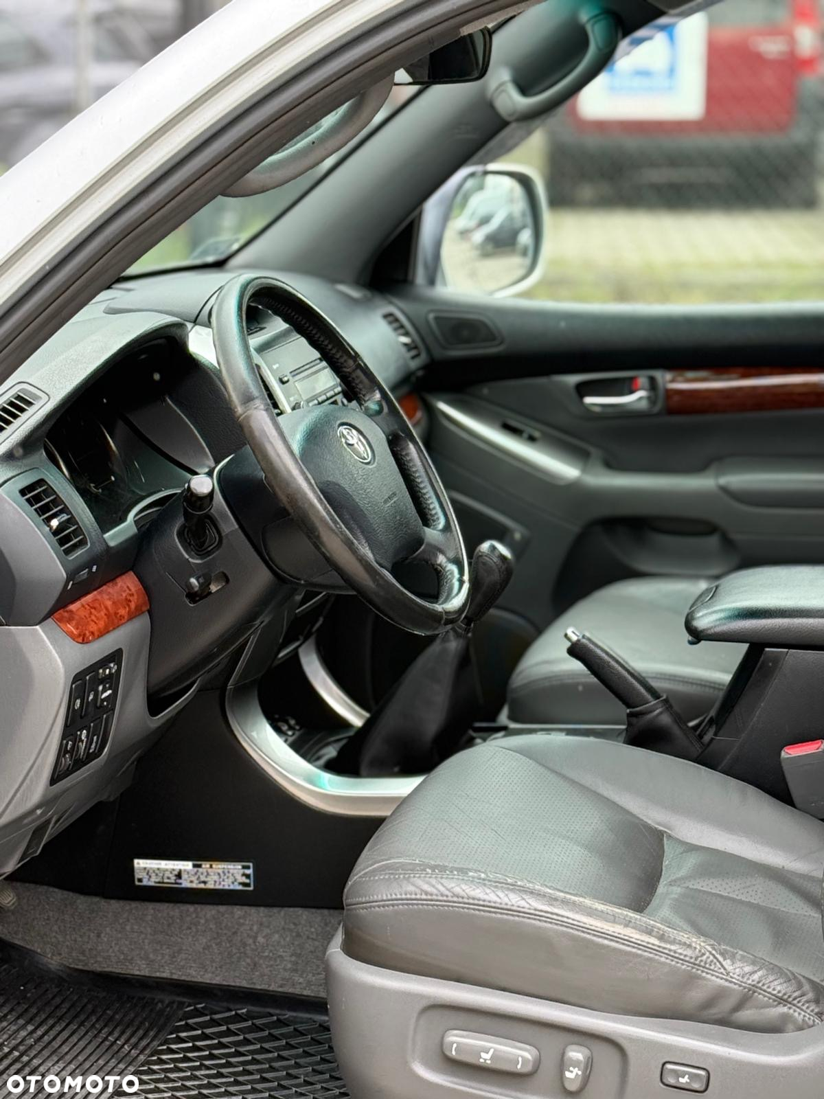 Toyota Land Cruiser 3.0 D Sol Navi - 10