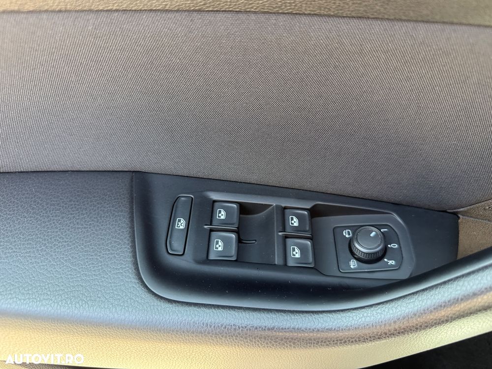 Volkswagen Passat 2.0 TDI DSG Highline - 14