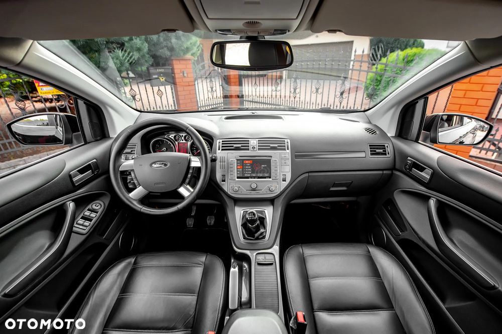 Ford Kuga 2.5 4x4 Titanium - 23