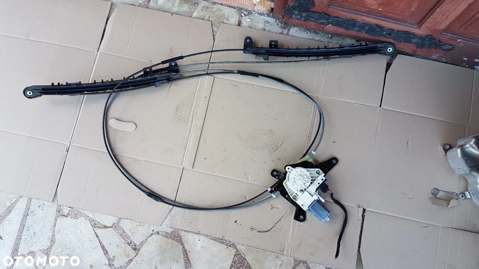 Mechanizm rolety bagażnika Audi A6 C7 4G9863560A - 1
