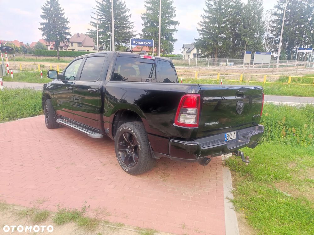 RAM 1500 5.7 Crew Cab Shortbed Bighorn Black - 4