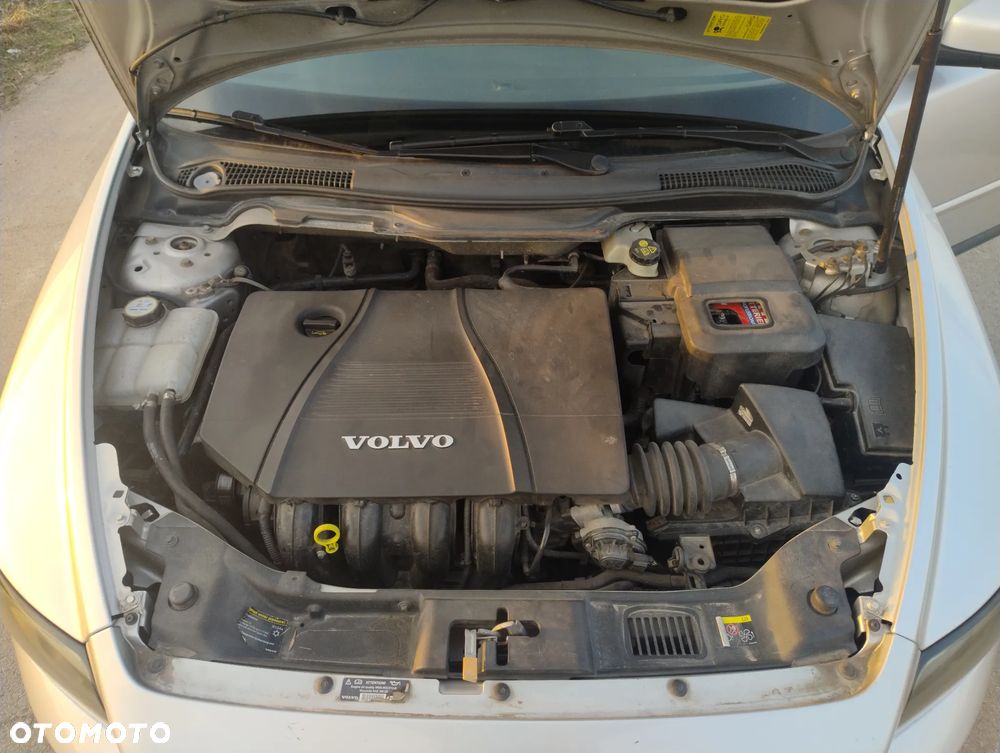 Volvo S40 1.8 Momentum - 11