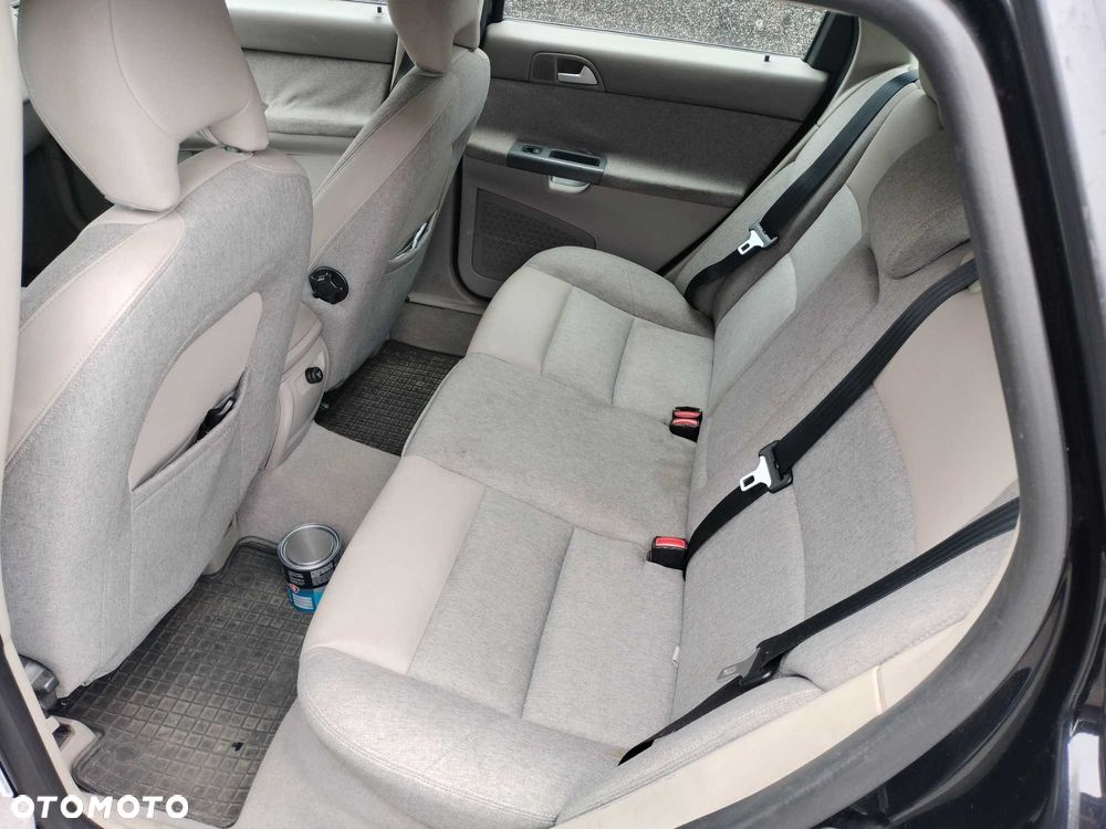 Volvo V50 - 6
