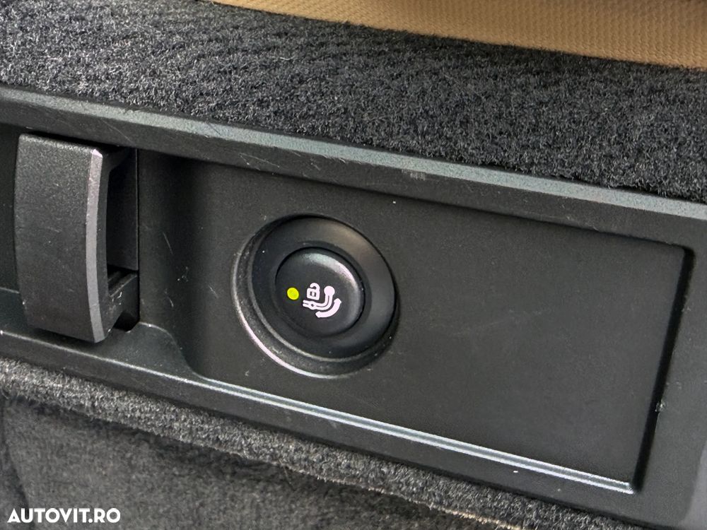 BMW Seria 3 318d Aut. Advantage - 24