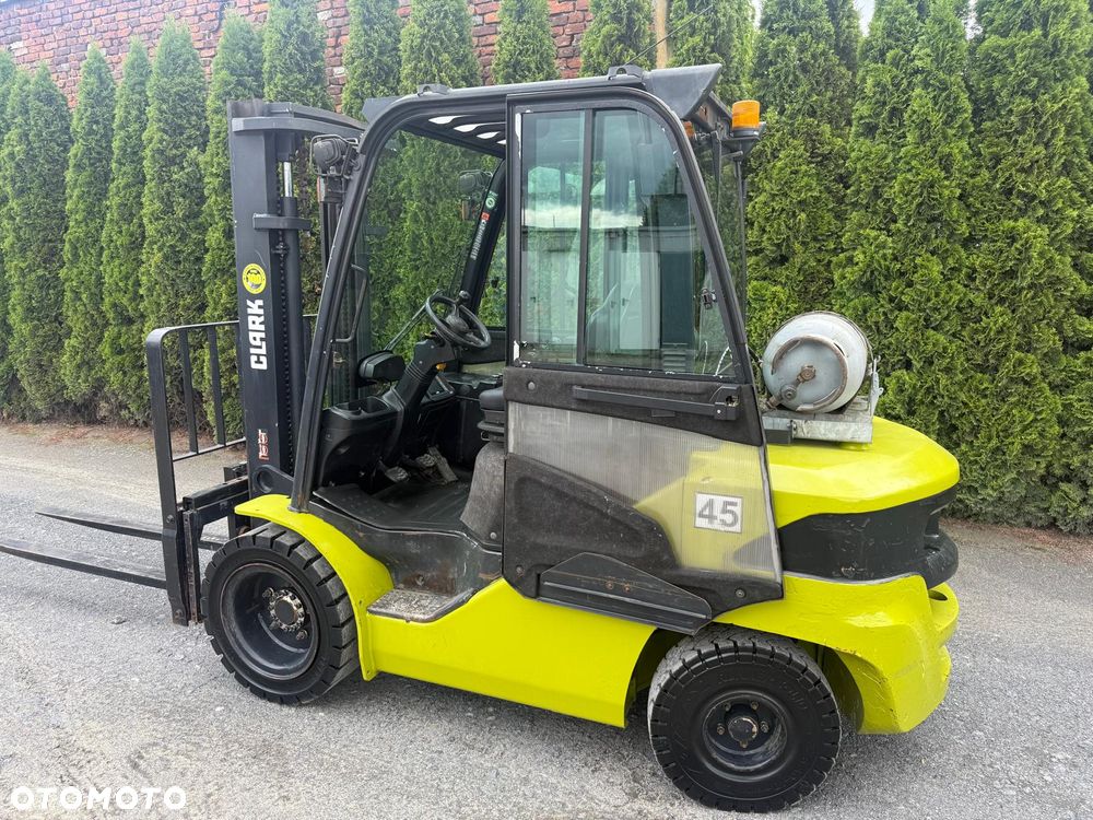 Clark S35L - 3