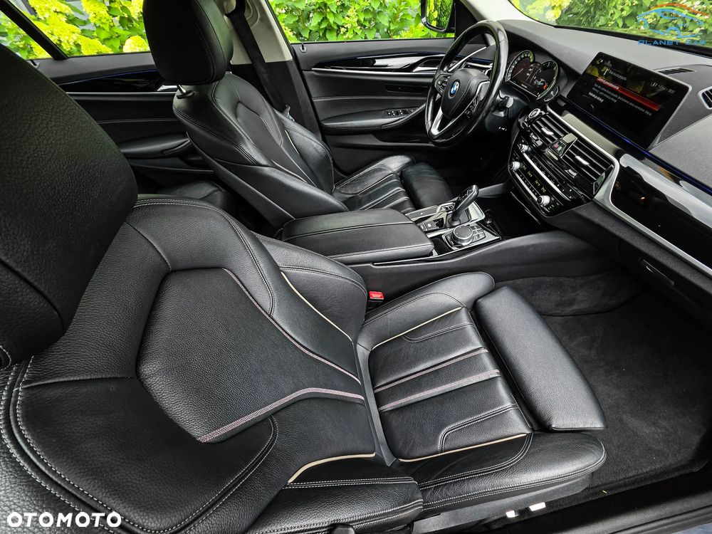 BMW Seria 5 525d Sport Line - 20
