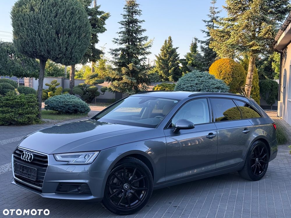 Audi A4 Avant 40 TFSI S tronic - 1