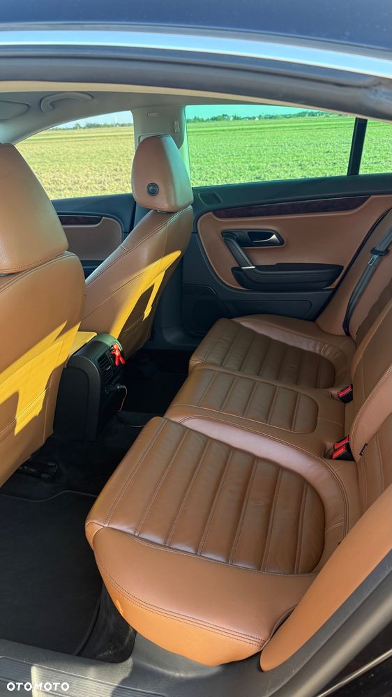 Volkswagen Passat CC - 10