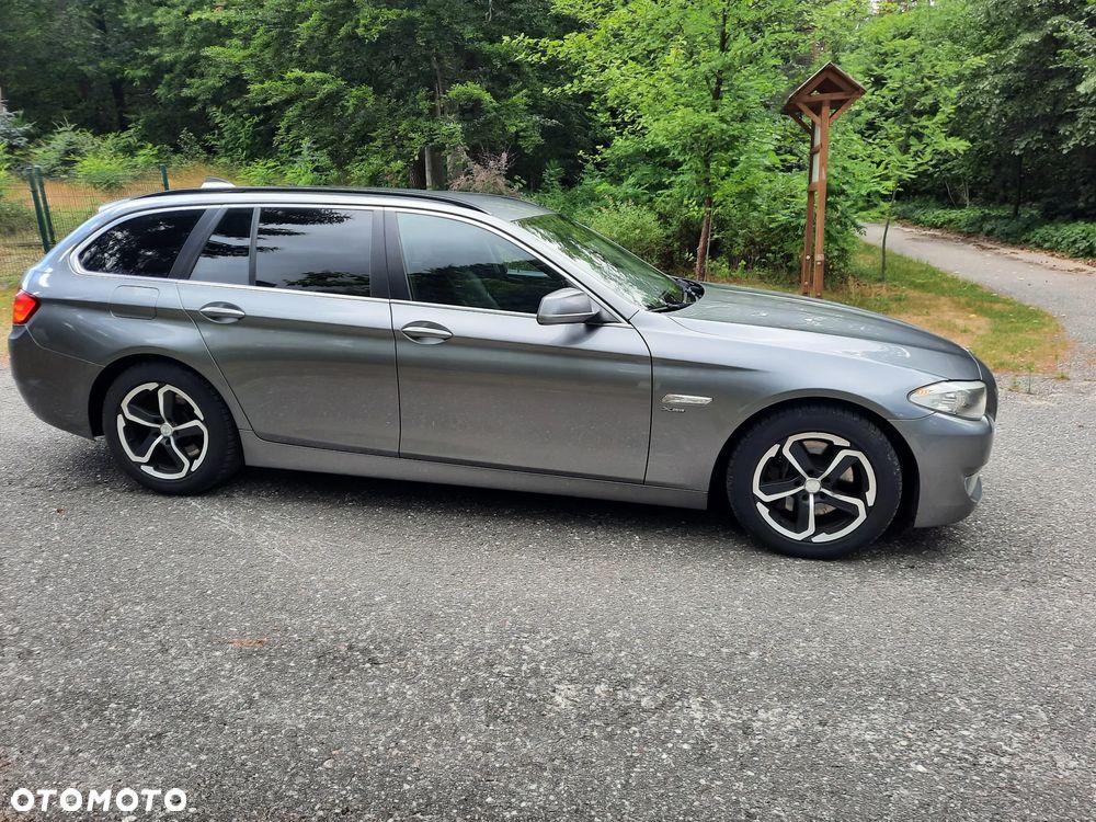 BMW Seria 5 530d xDrive - 8
