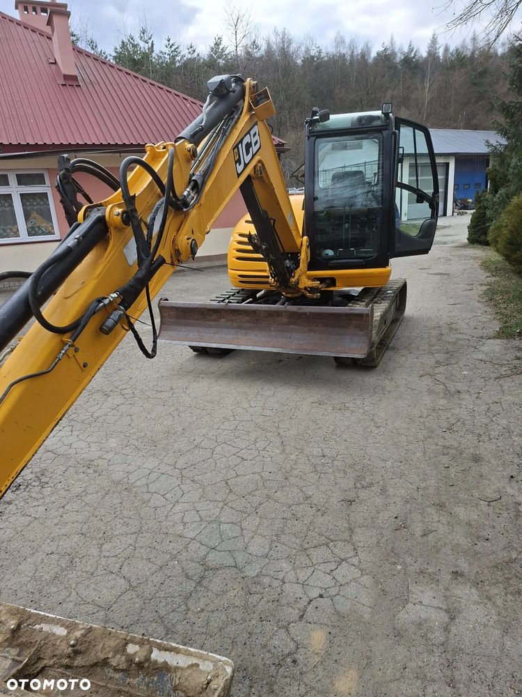 JCB 8085 - 3