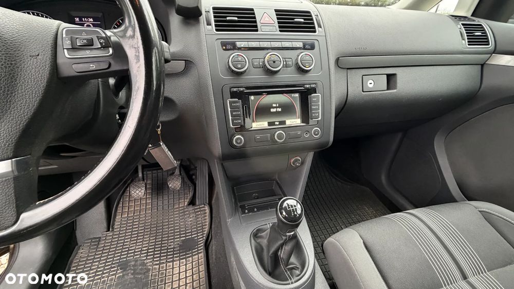 Volkswagen Touran 1.6 TDI DPF BlueMotion Technology MATCH - 3