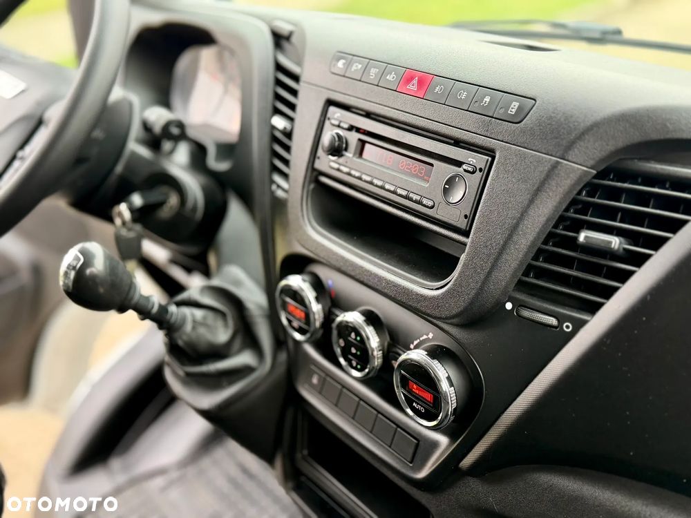 Iveco 35S17 - 21