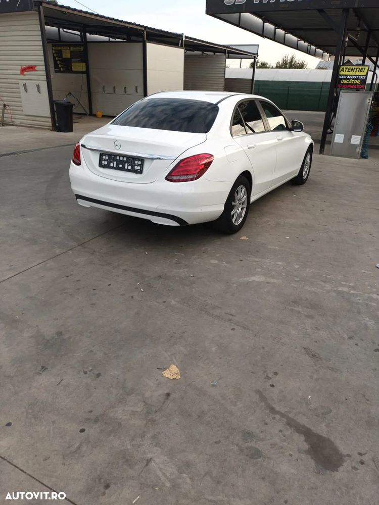 Mercedes-Benz C - 5