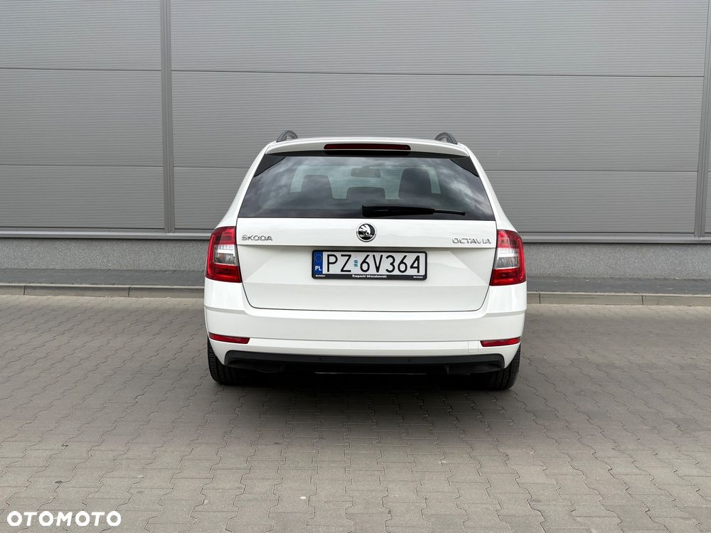 Skoda Octavia 1.4 TSI Ambition - 32
