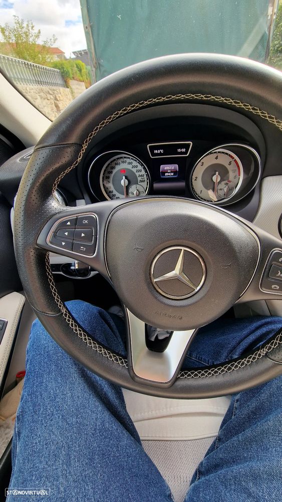 Mercedes-Benz GLA 180 d Urban - 1