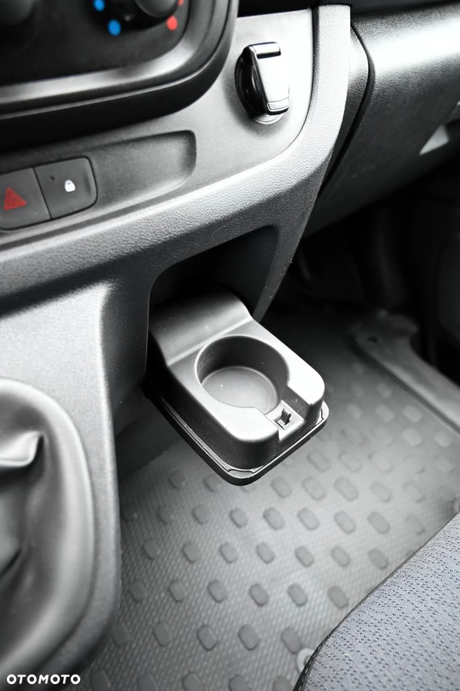 Opel Vivaro - 35