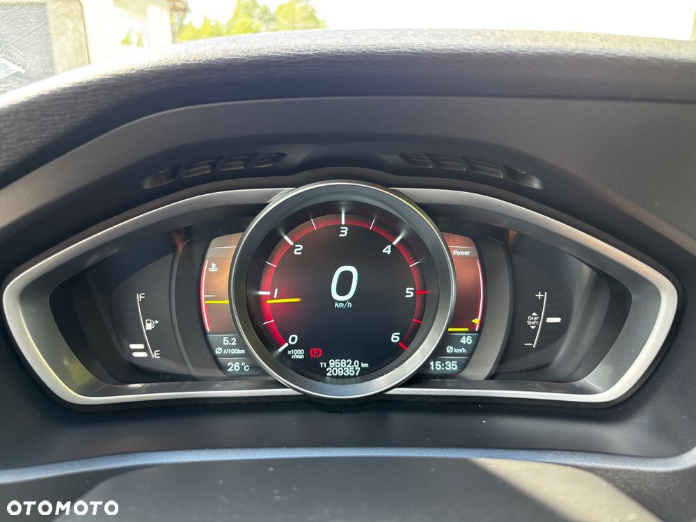 Volvo V40 - 10